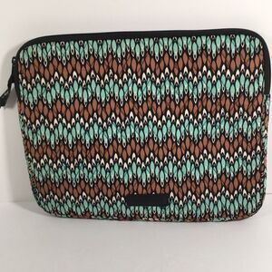 Vera Bradley Retired Pattern Sierra Stream Quilted Laptop Sleeve